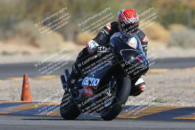 media/Feb-04-2023-SoCal Trackdays (Sat) [[8a776bf2c3]]/Turn 2 (1140am)/